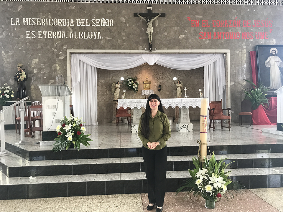Canto de funerales Ministerio de Silvia Rodriguez